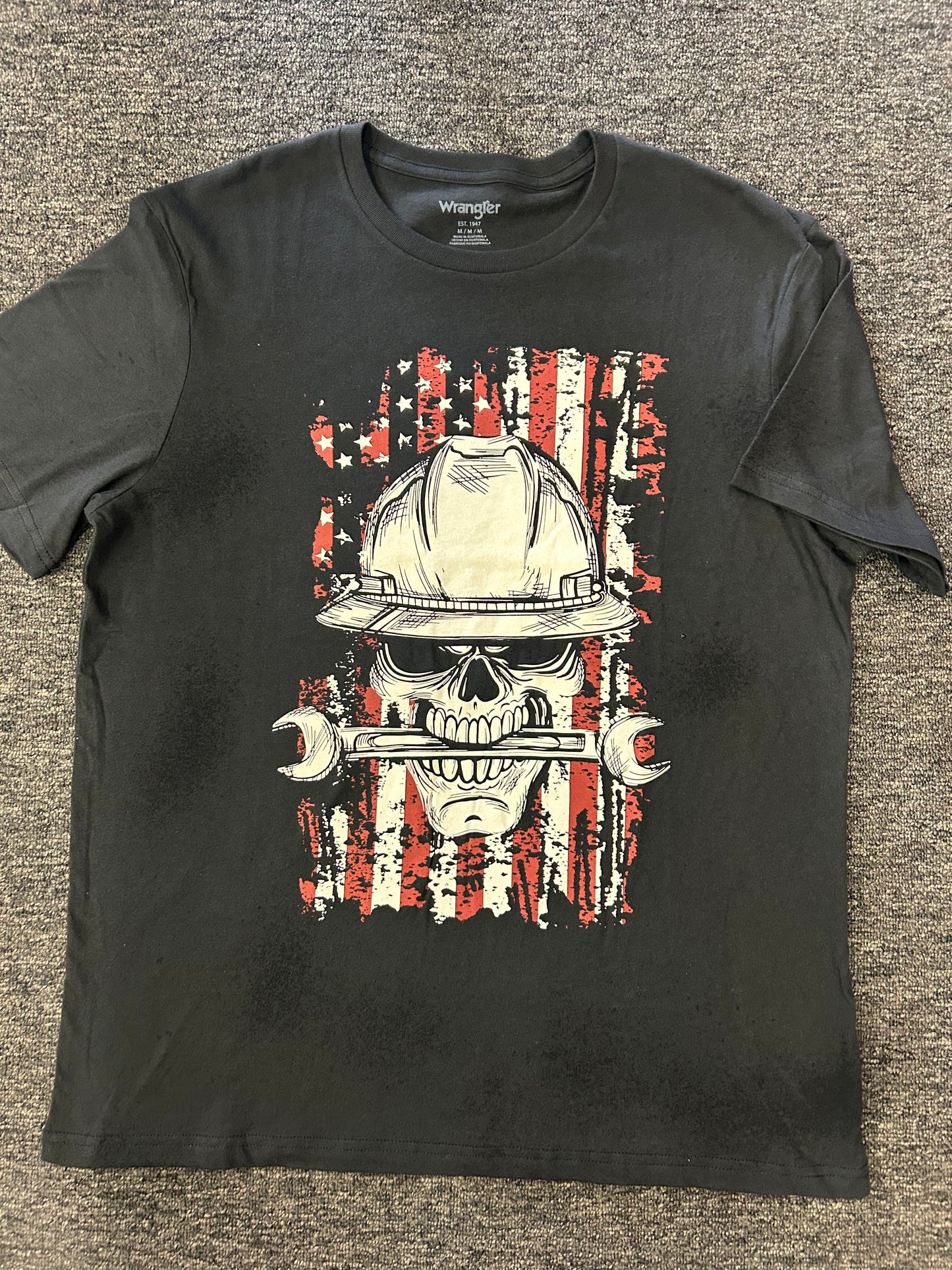 Wrangler worker skull tee black