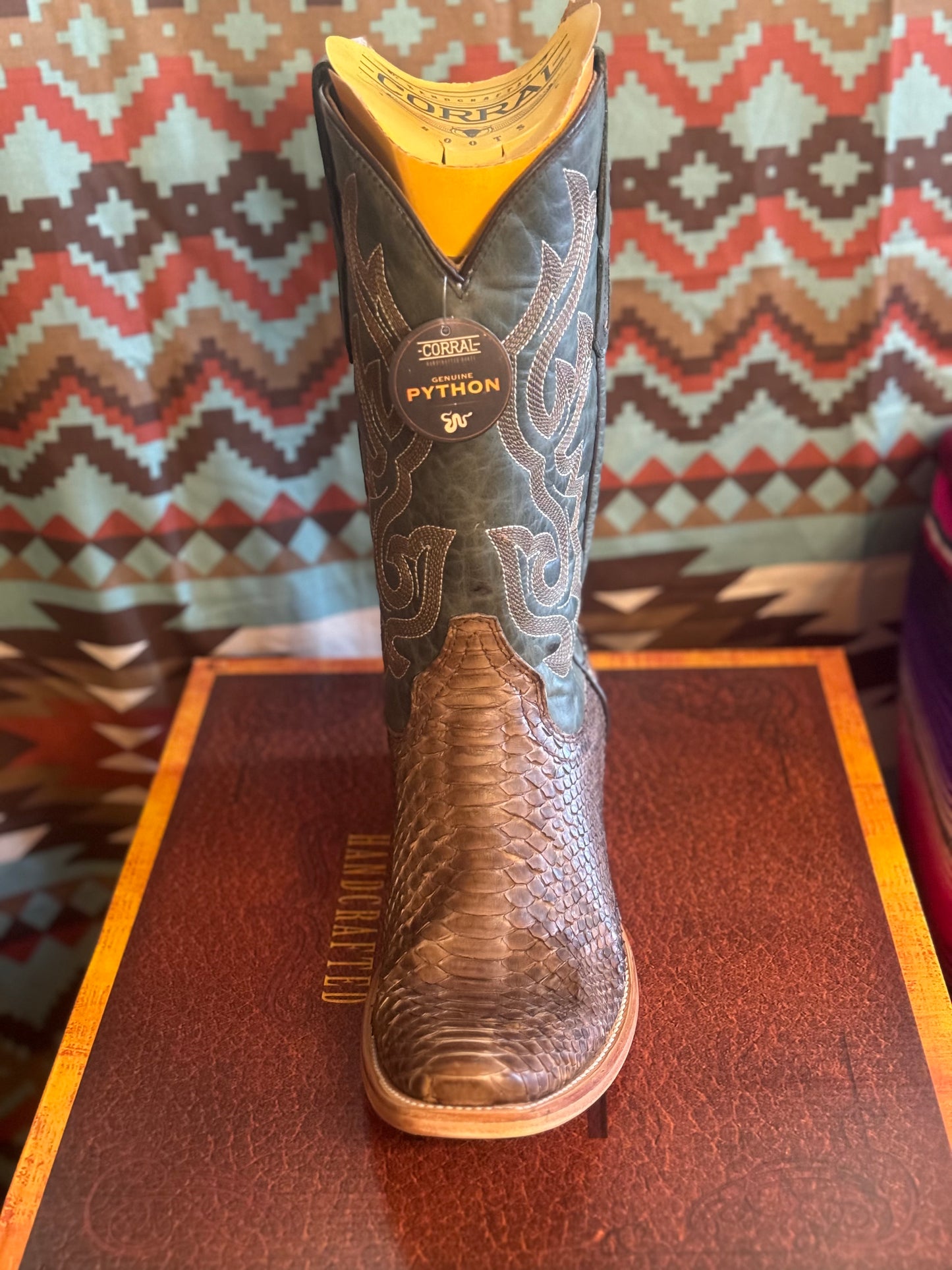 Corral Men’s python with green boot