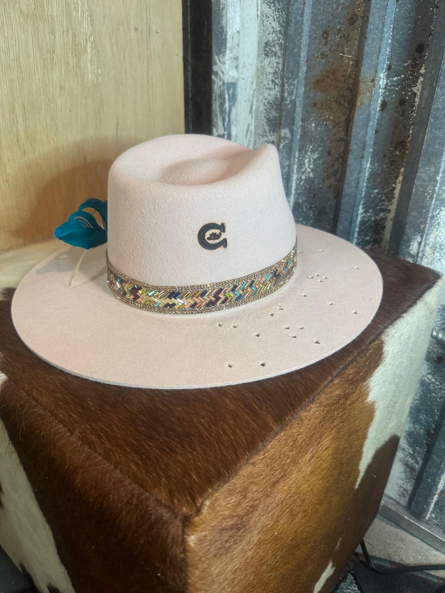 Charlie 1 Horse by Lainey Wilson Hillbilly Hippie hat