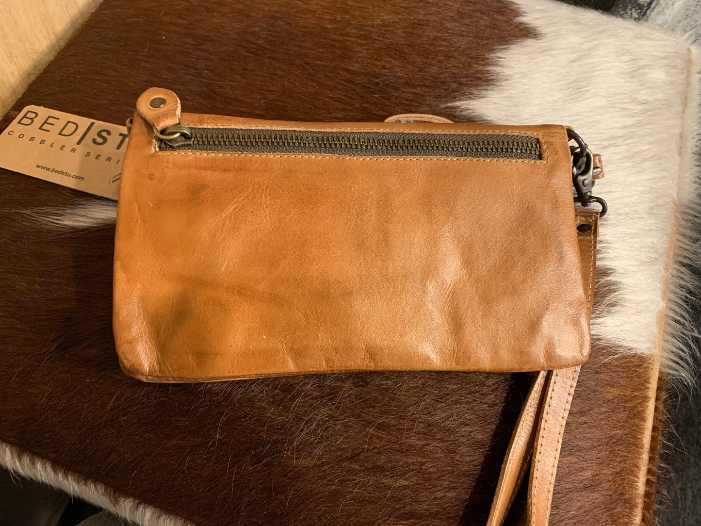 Bed Stu Cadence Crossbody wallet