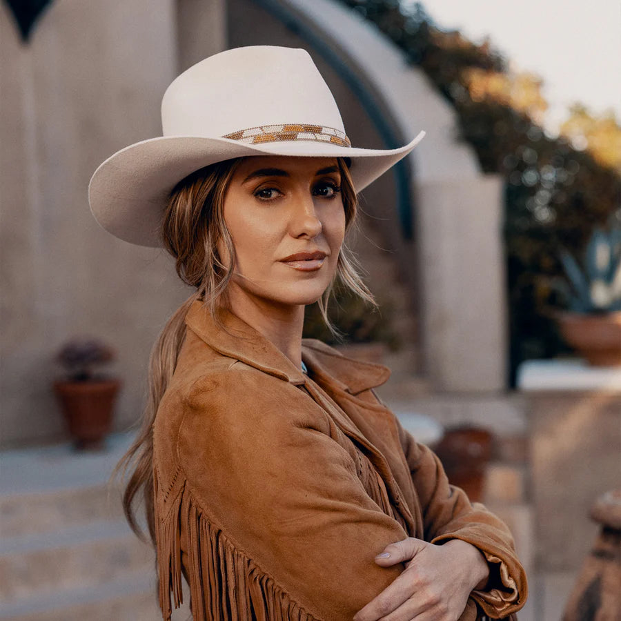 C1H x Lainey Wilson White Lightnin’