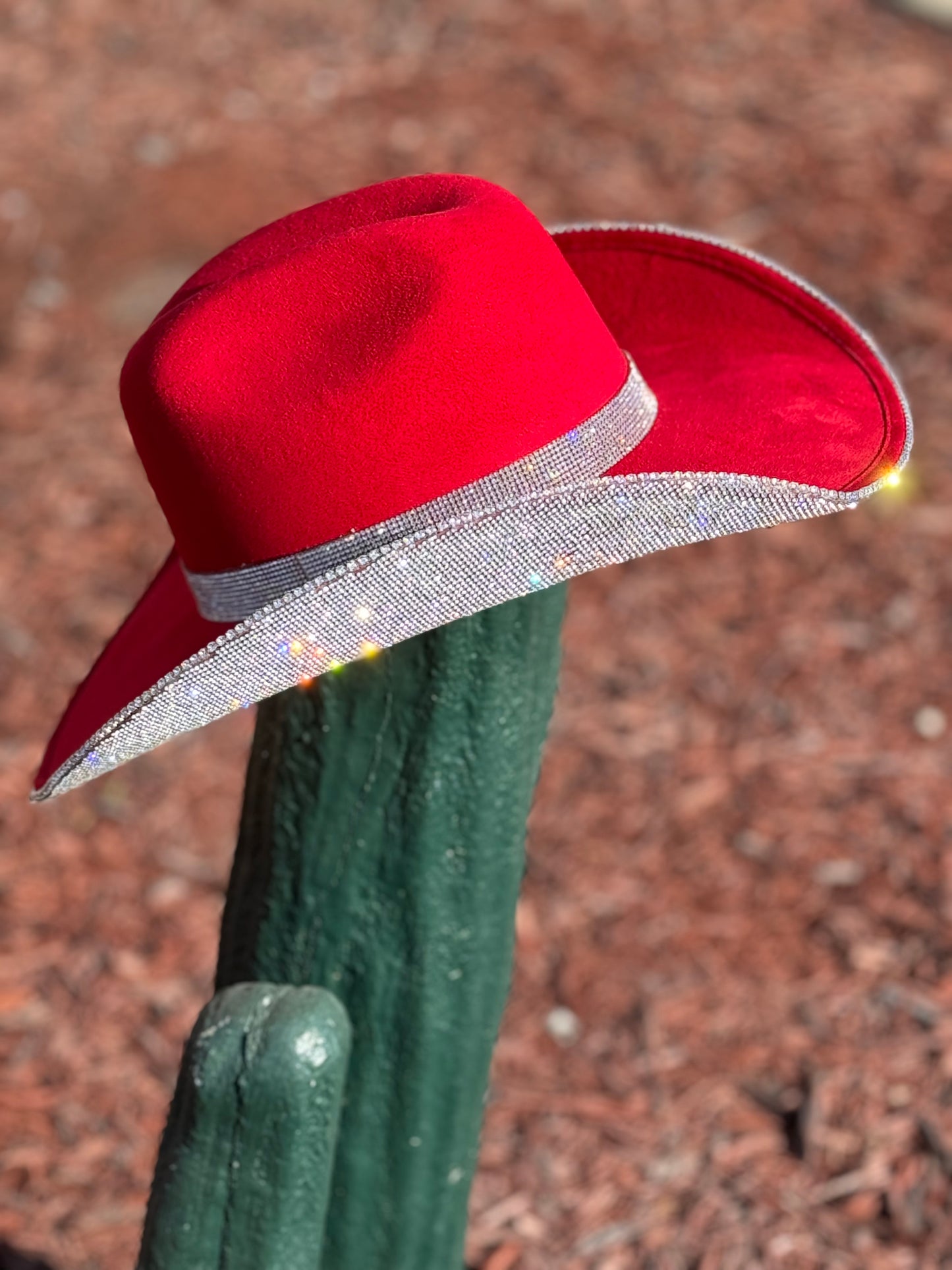 Miranda hat - red