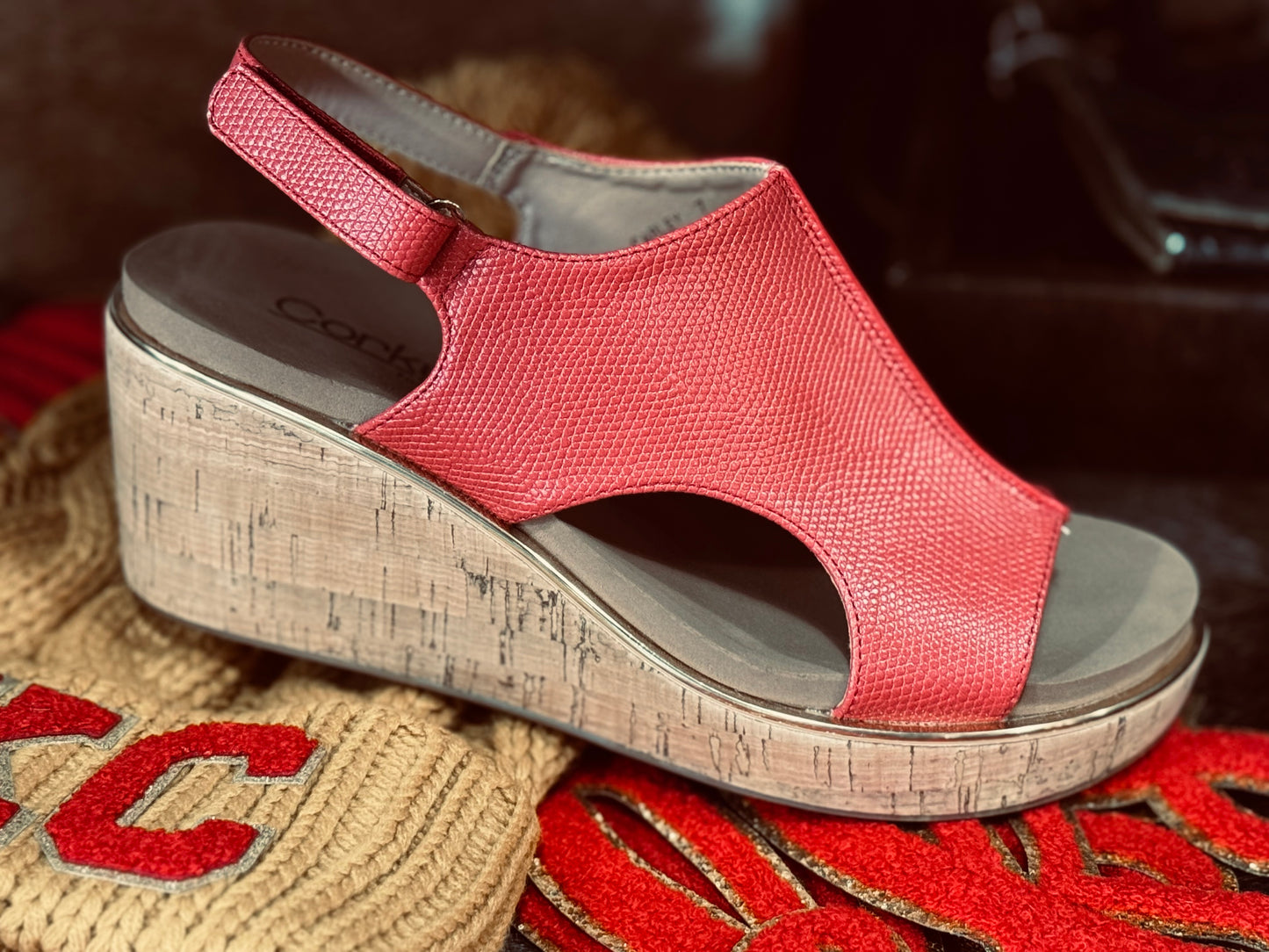 Corkys Carley - red lizard