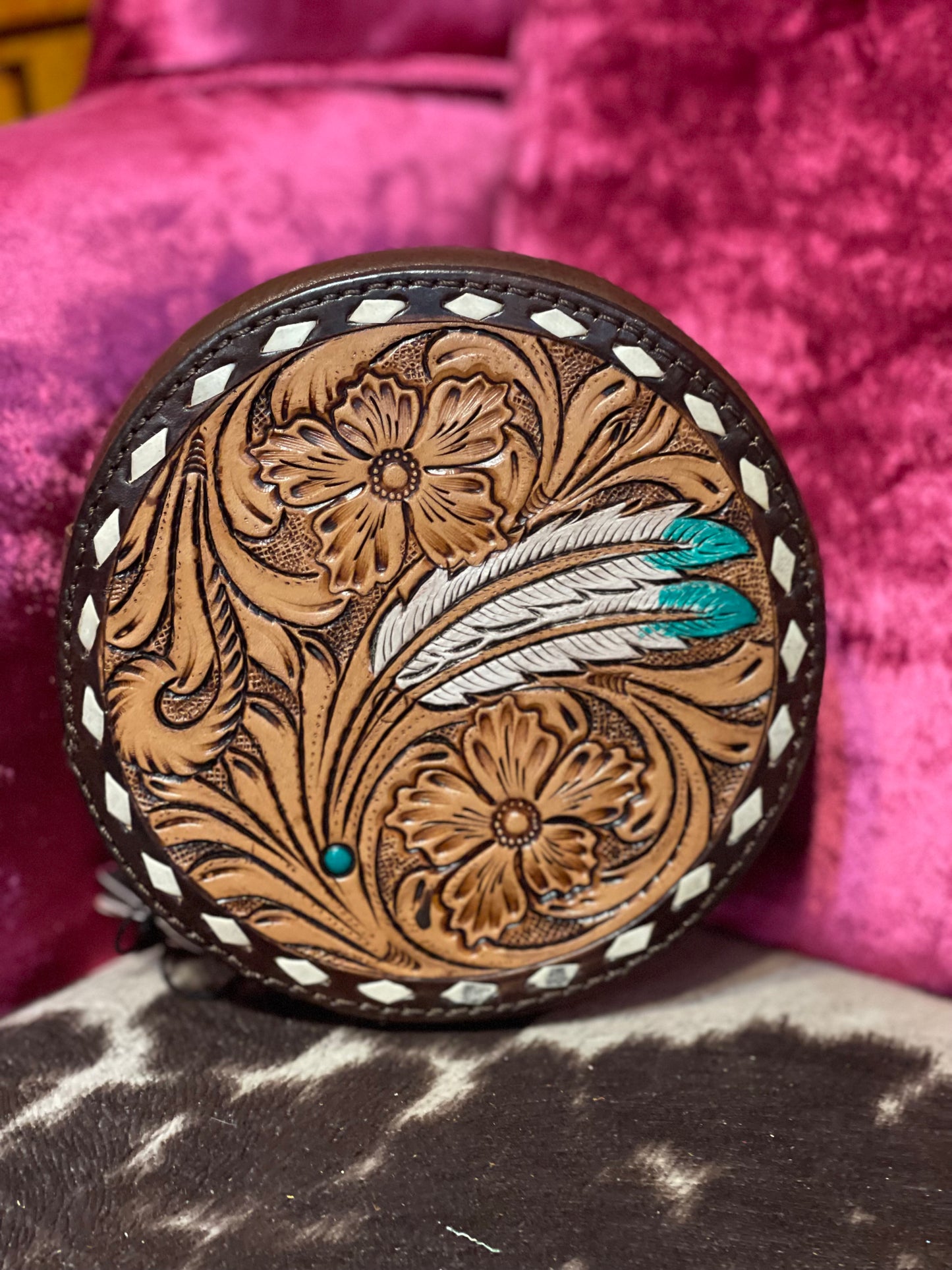 American Darling small round bag - feathers