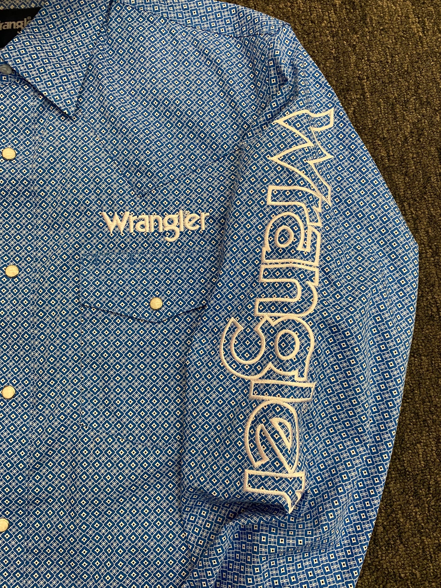 Wrangler Blue Diamond Pearl Snap Button Down