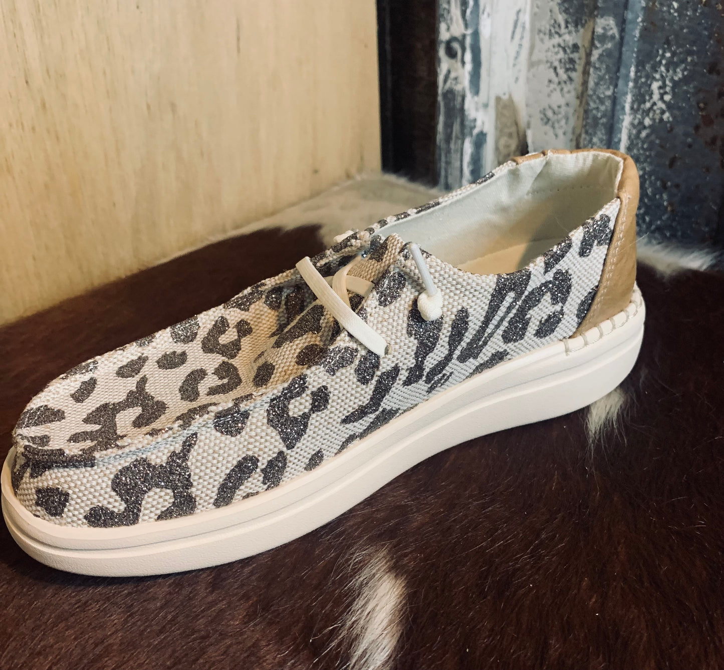 Corkys Kayak - tan metallic leopard