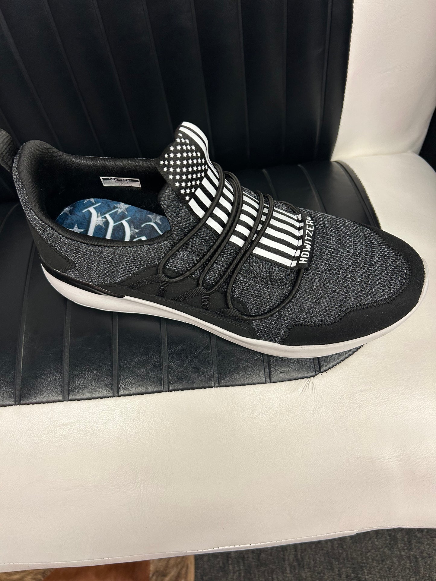 Howitzer Steadfast Black Shoe