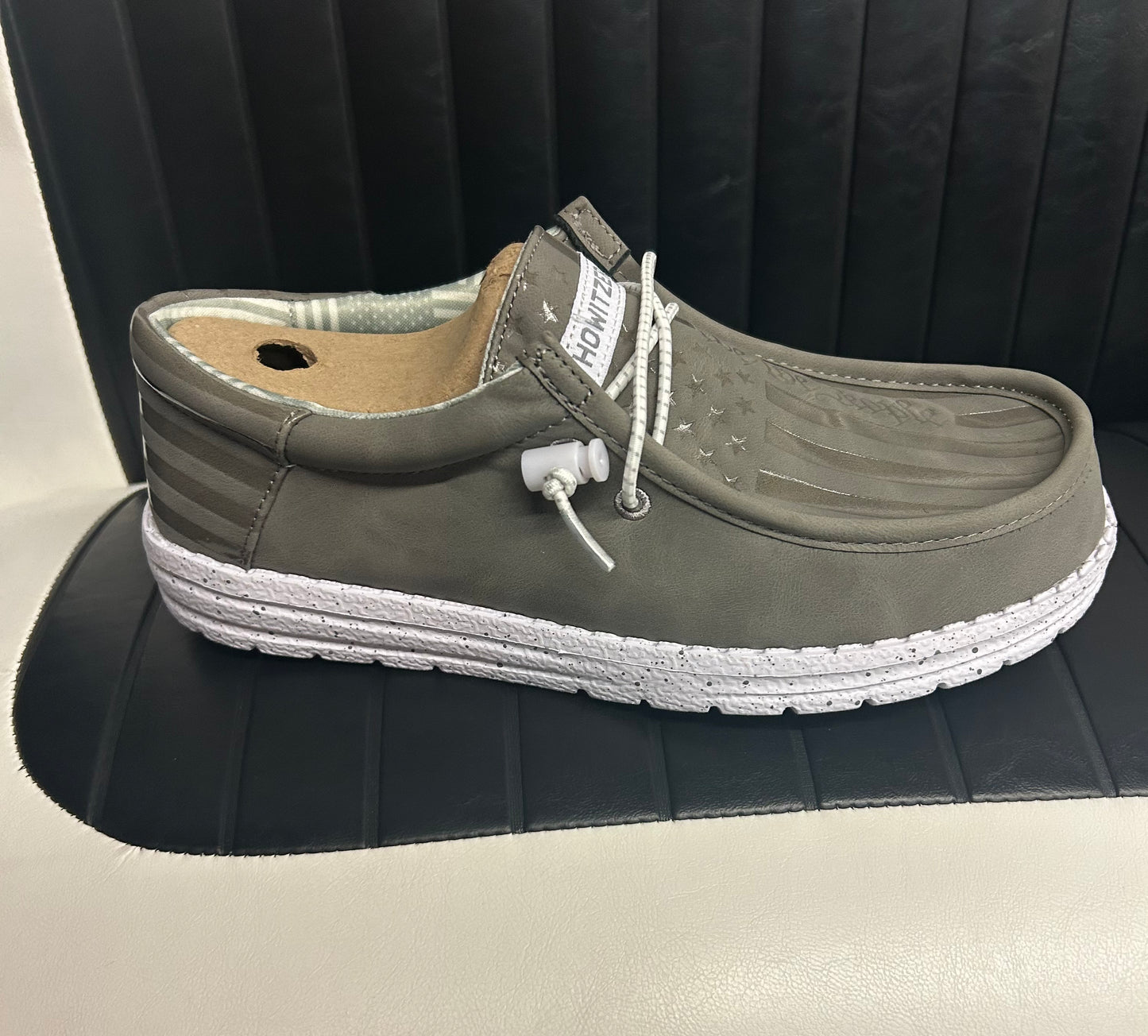 Howitzer Roam Blackout Shoes Gray