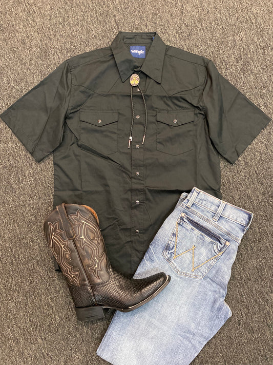Wrangler Man In Black Button Down