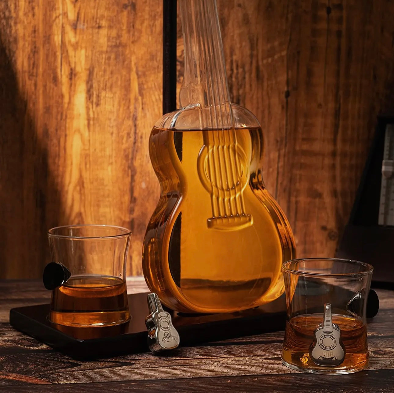Guitar decanter