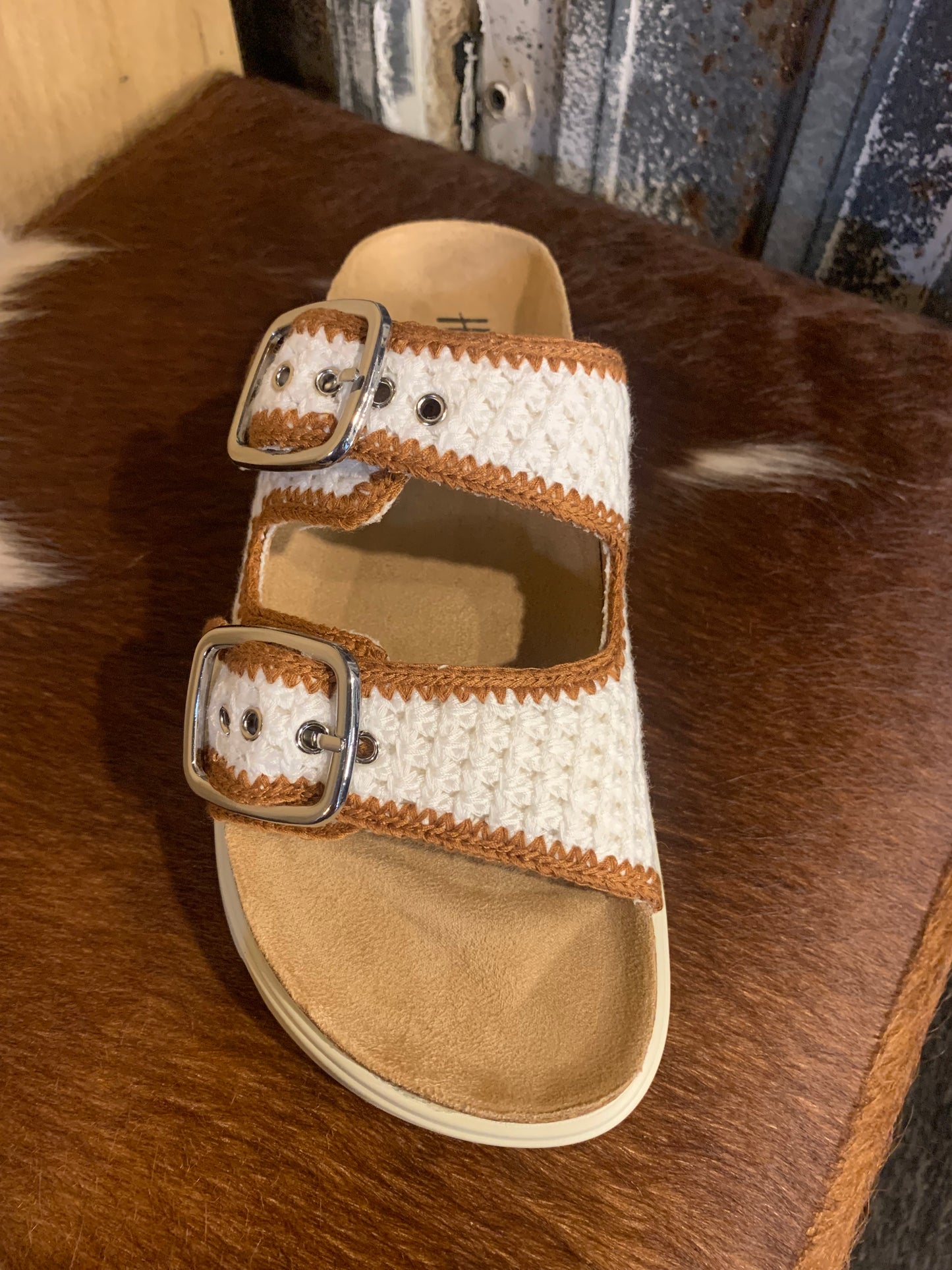 Corkys Rumor Has It - ivory tan