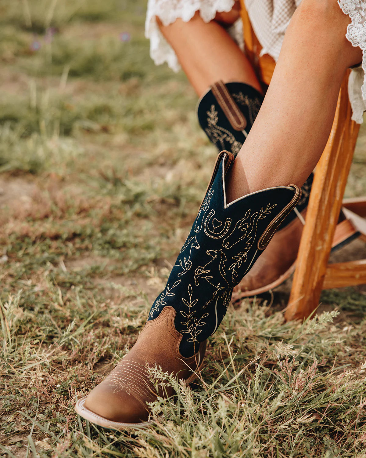 Lane Bridlewood Square - desert clay