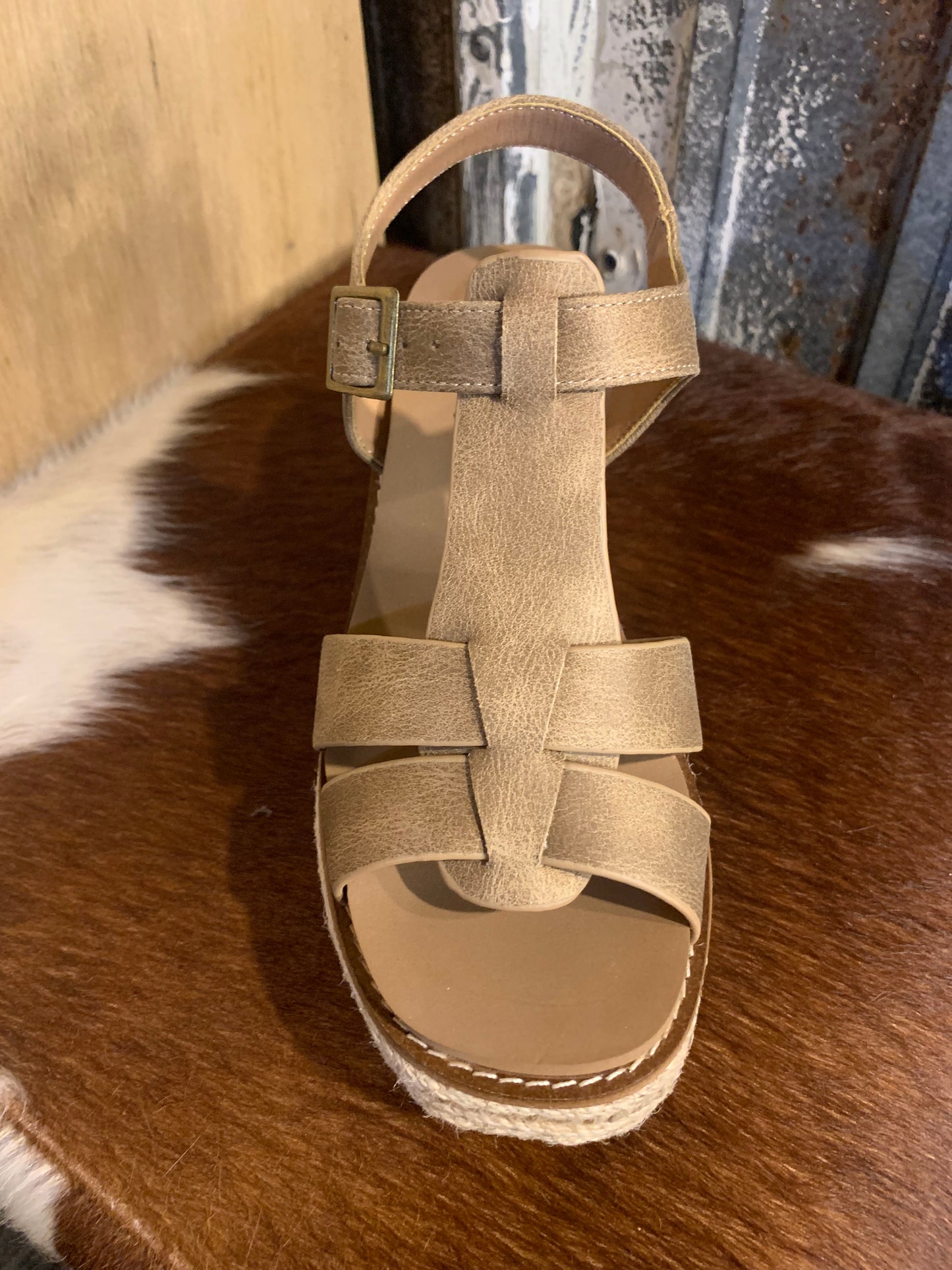Corkys Something Fishy - taupe