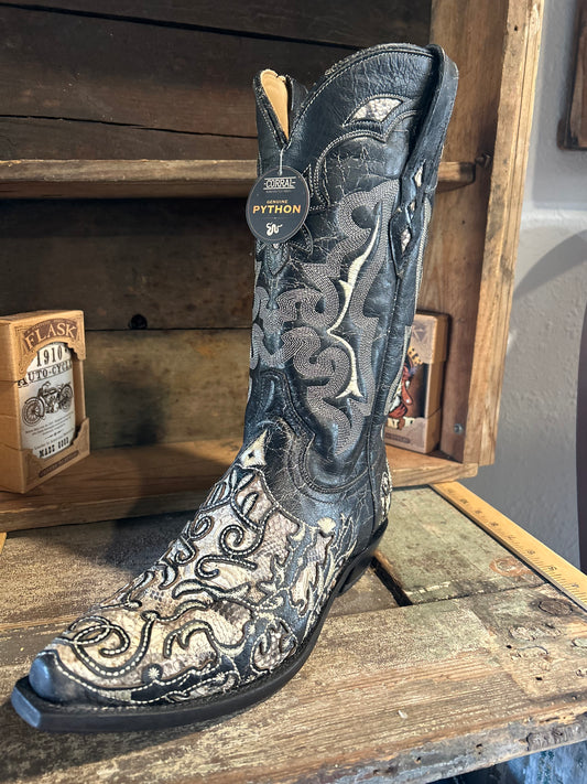 Corral Rocky boot