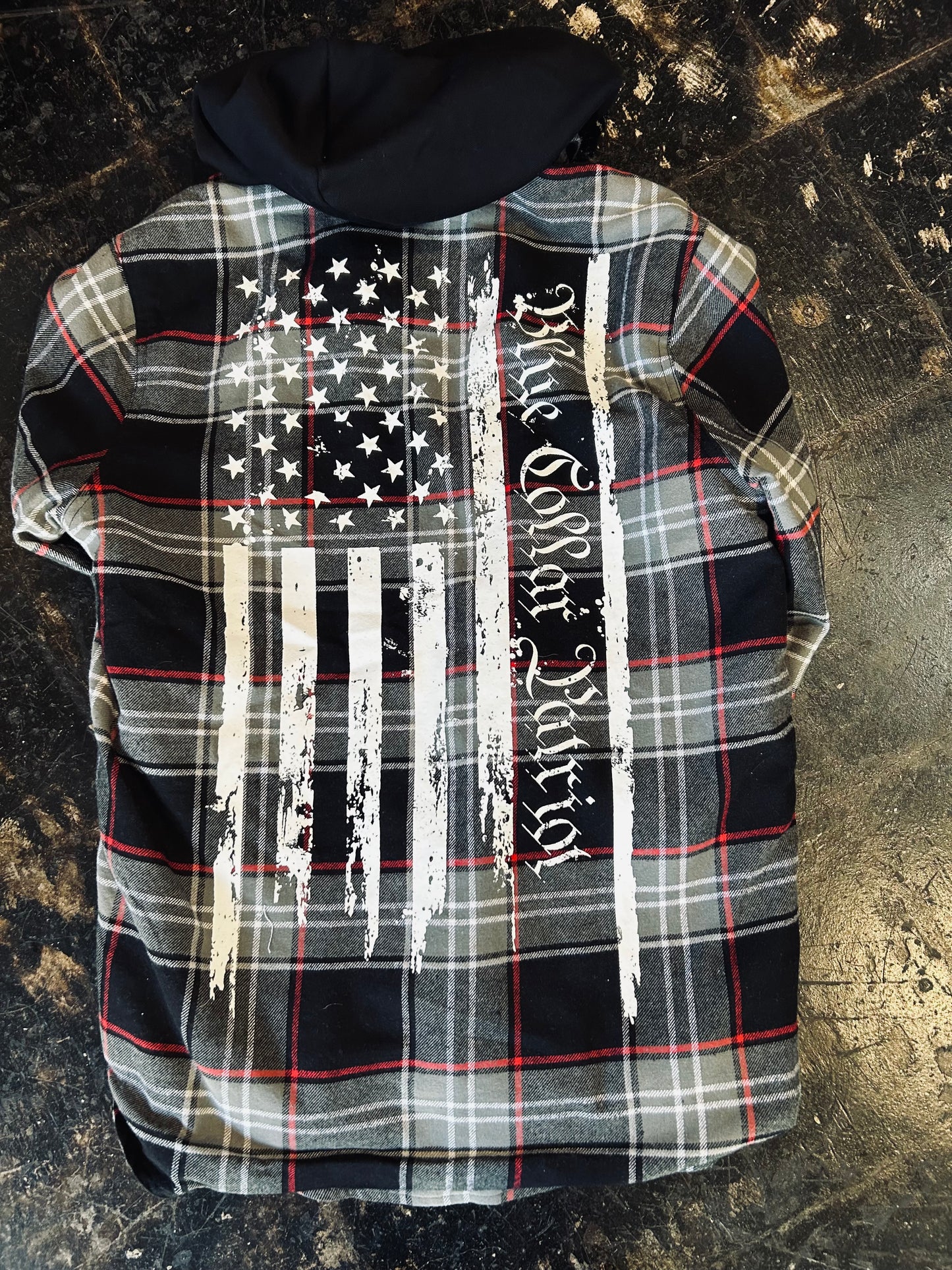Howitzer We the People flannel - red