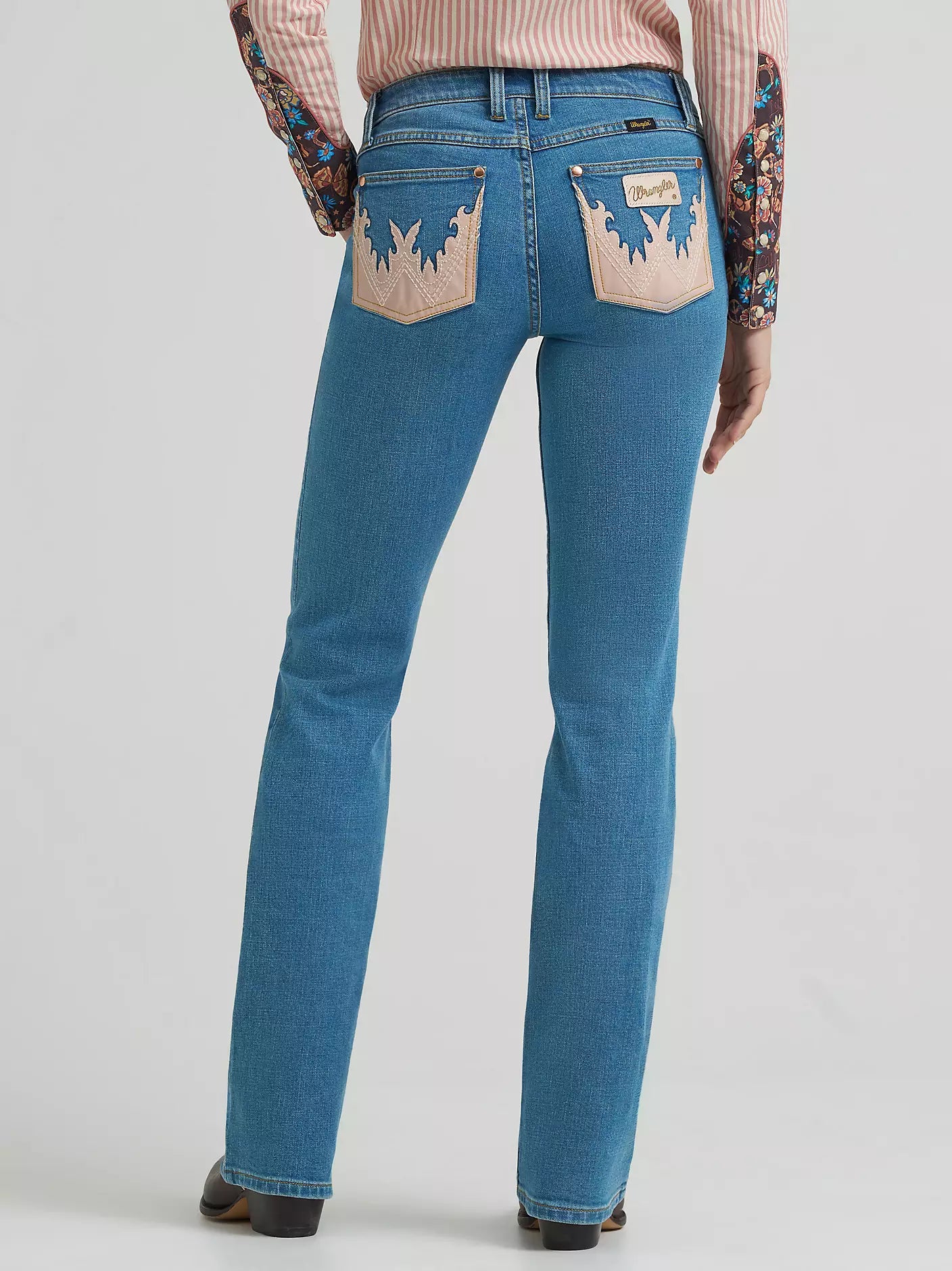 Lainey Wilson X Wrangler Mae bootcut jean